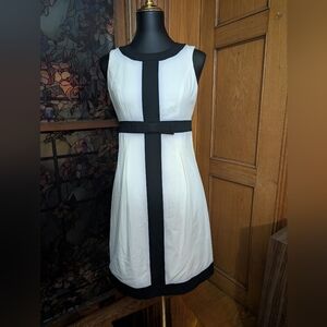 Elegant Black and White Sleeveless Dress